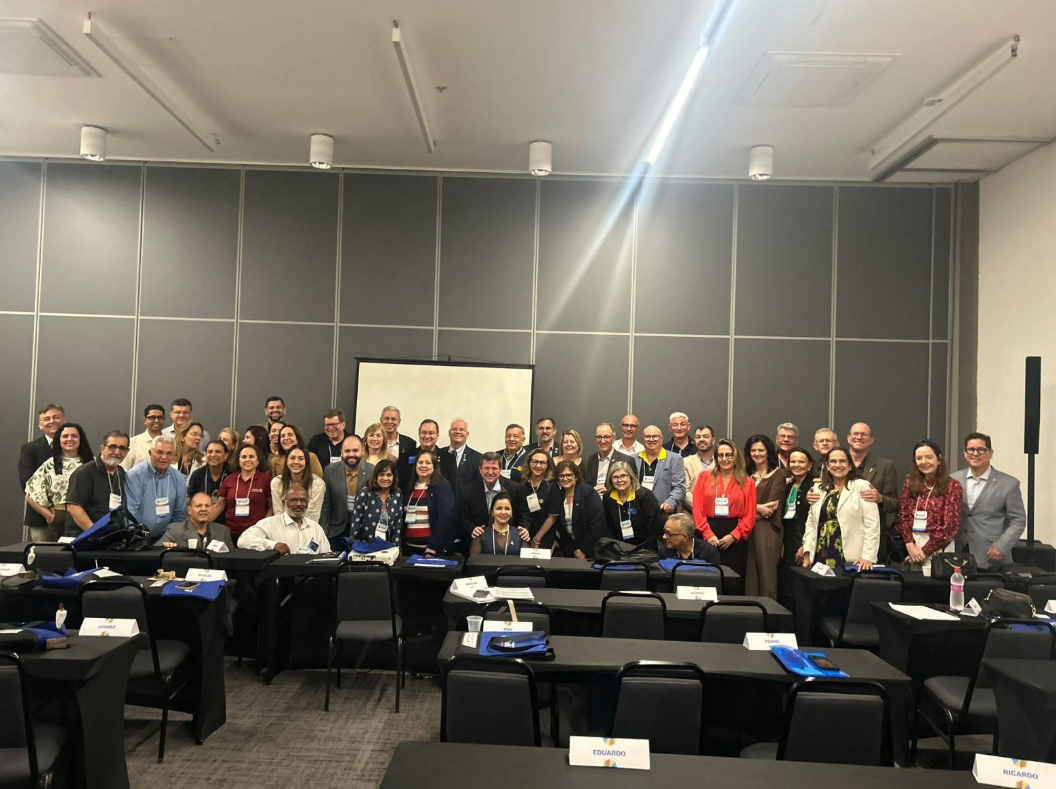 Participantes reunidos durante a programação do Instituto Rotary